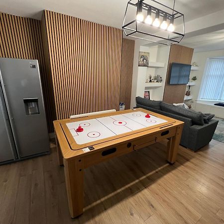 Numero Venti Aparthouse Wifi Parking Hot Tub Newcastle upon Tyne Eksteriør billede