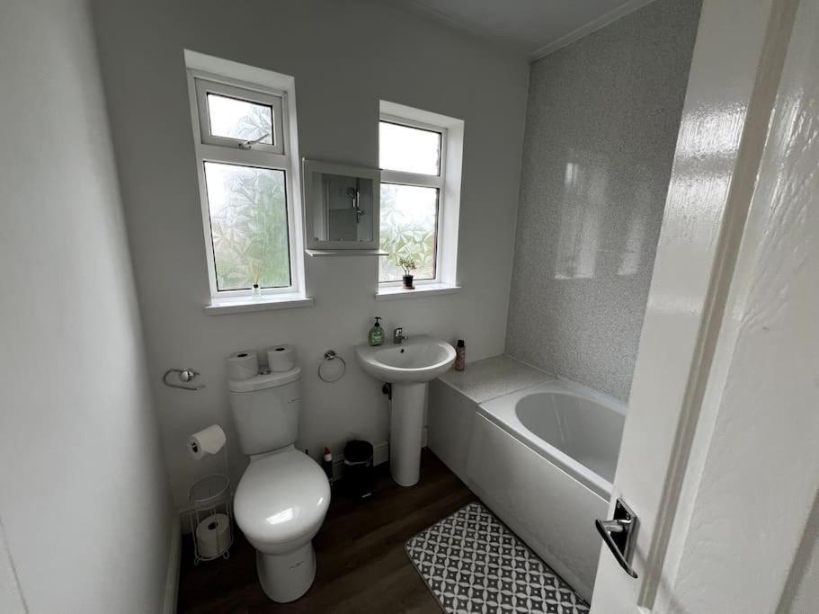 Numero Venti Aparthouse Wifi Parking Hot Tub Newcastle upon Tyne Eksteriør billede