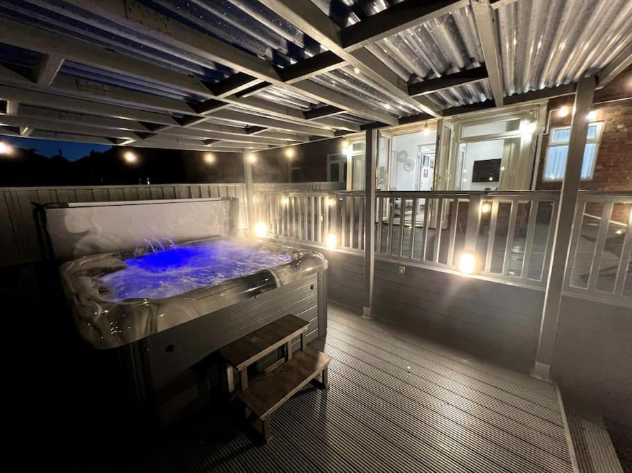 Numero Venti Aparthouse Wifi Parking Hot Tub Newcastle upon Tyne Eksteriør billede